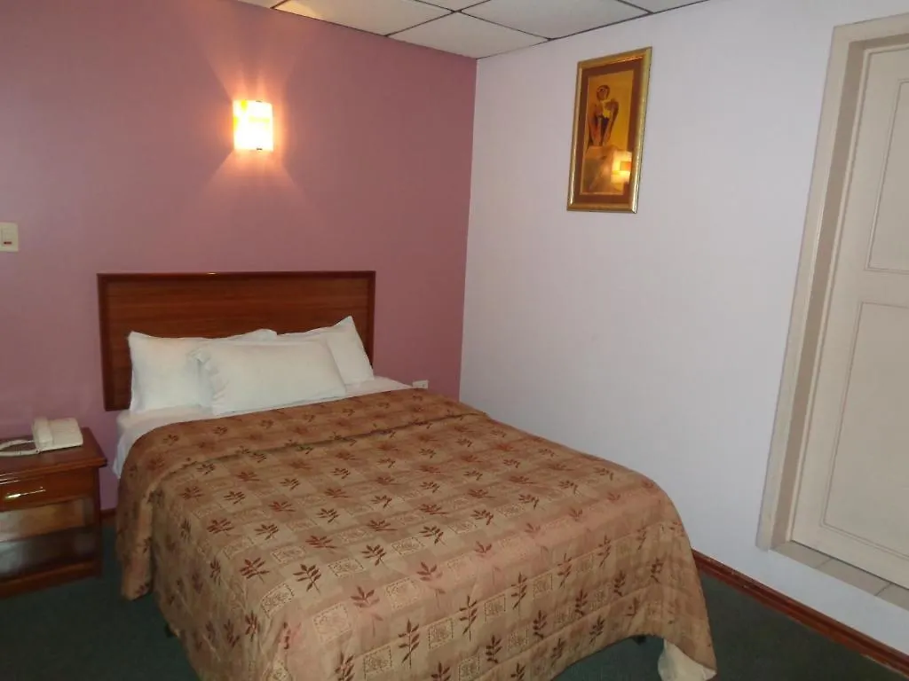 **  Hotel Espana Cuenca Ecuador
