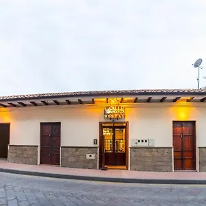 2* Hotel Calle Angosta